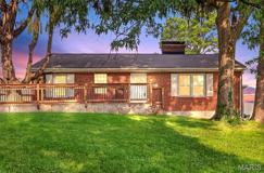 105 N Elm St - Photo 1 of 1