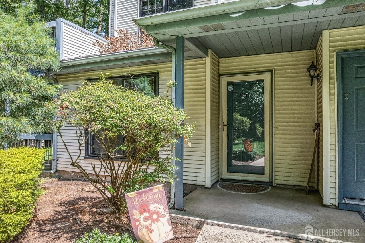 5101 Stonehedge Rd #5101 - Photo 3 of 29