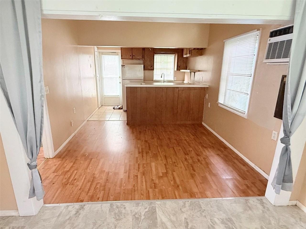 1661 27th Ave N - Photo 2 of 13