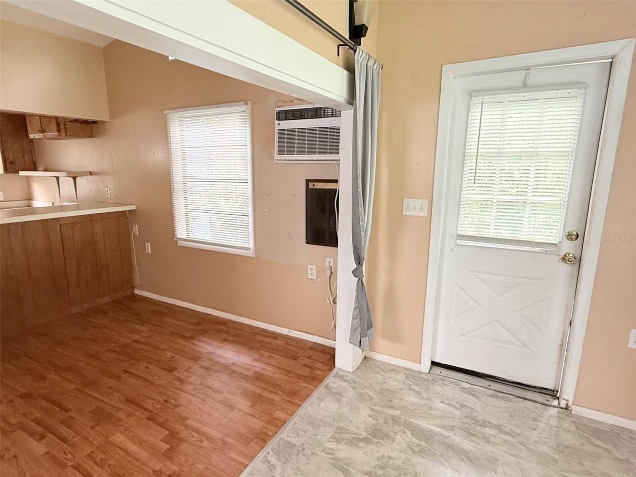 1661 27th Ave N - Photo 5 of 13