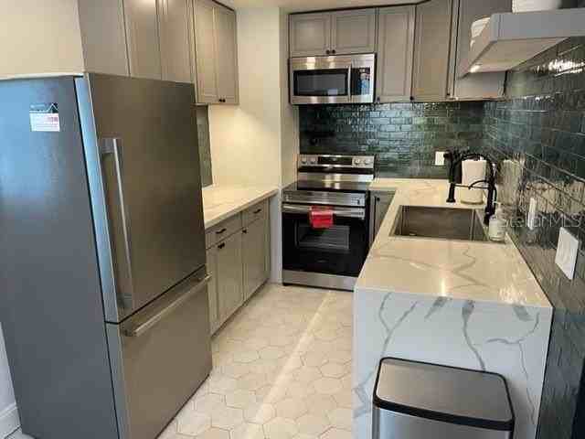 3646 6th Ave N - Photo 5 of 23