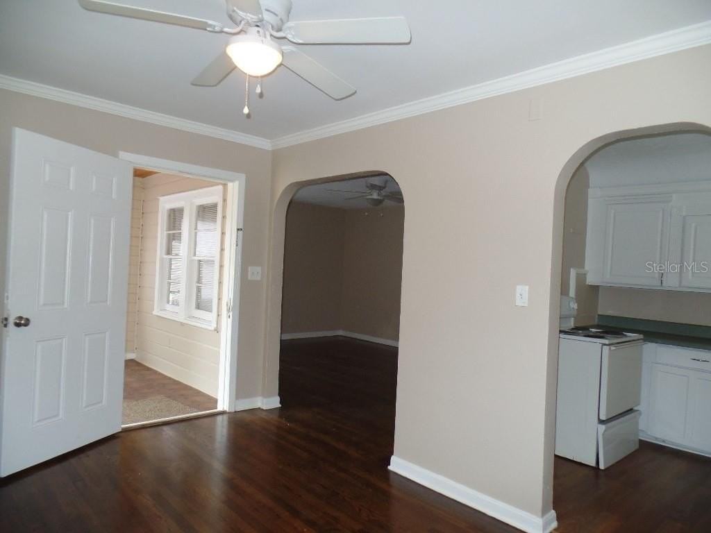 2425 Dr Martin Luther King Jr St S - Photo 2 of 13