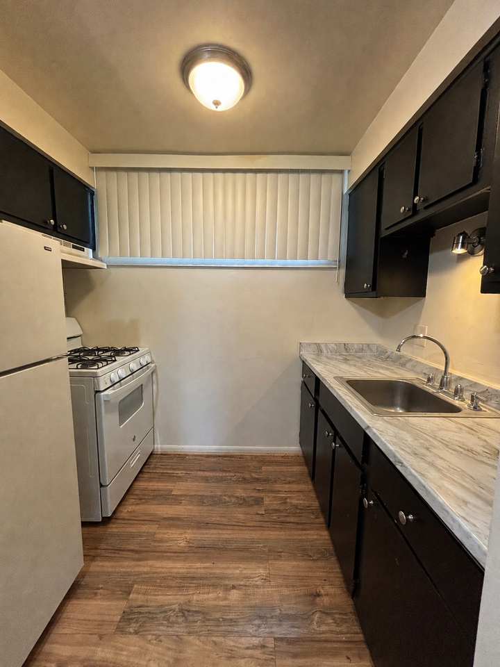 150 Summit View Ct #150 - Photo 2 of 10