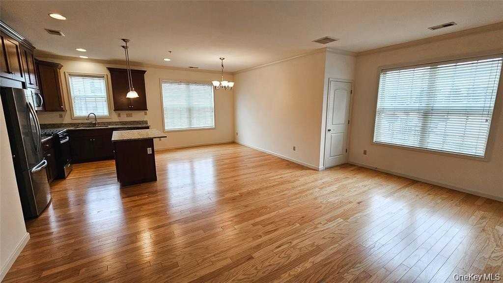 105 Canter Ct - Photo 3 of 27
