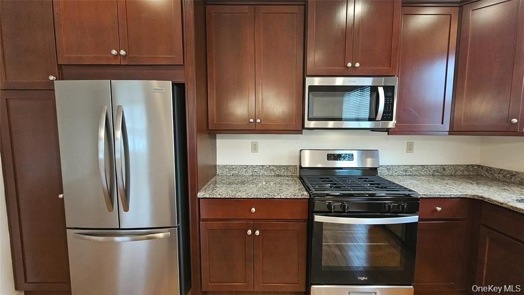 105 Canter Ct - Photo 5 of 27