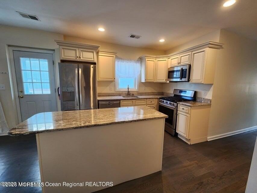 334 Front St #A - Photo 3 of 23