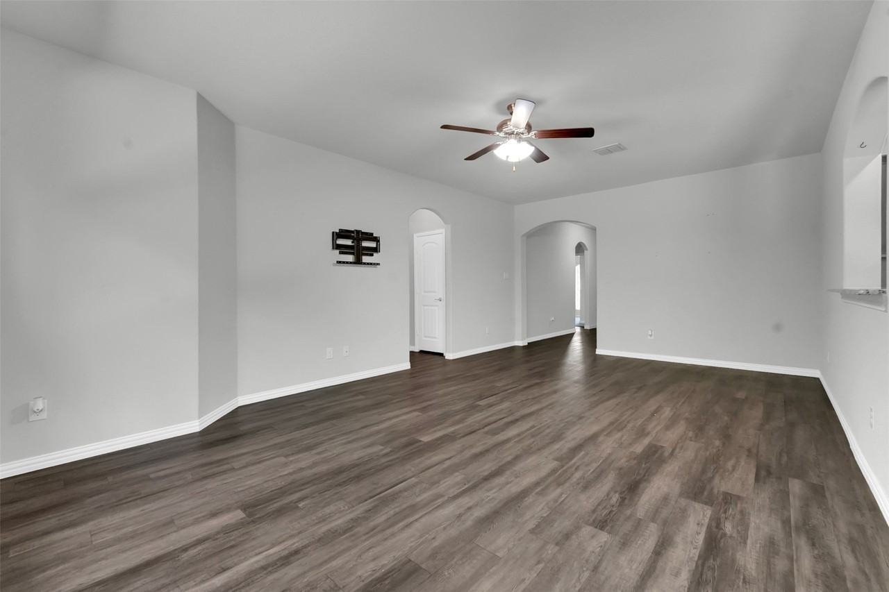 5165 Glen Eden Dr - Photo 4 of 24