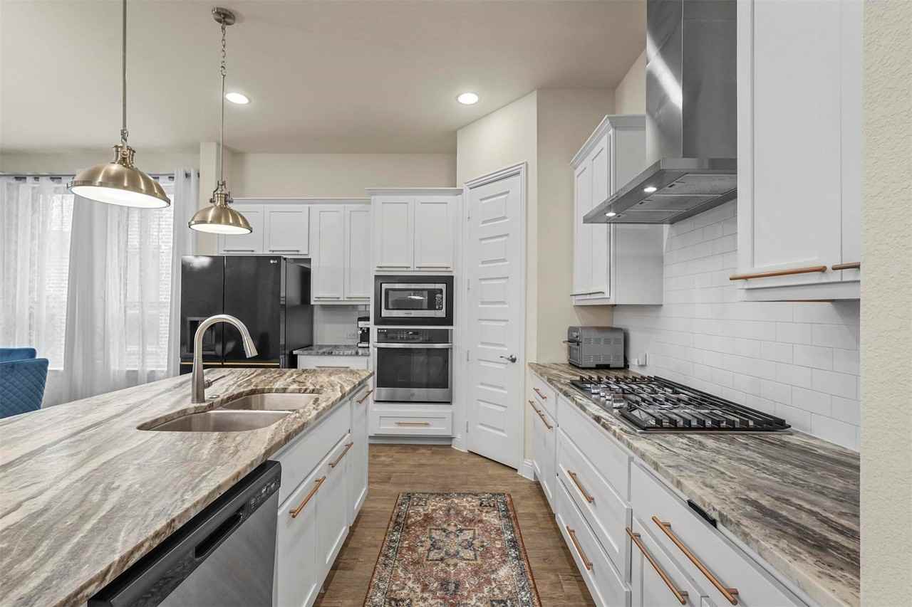 3206 Mattie Grey Ln - Photo 4 of 23