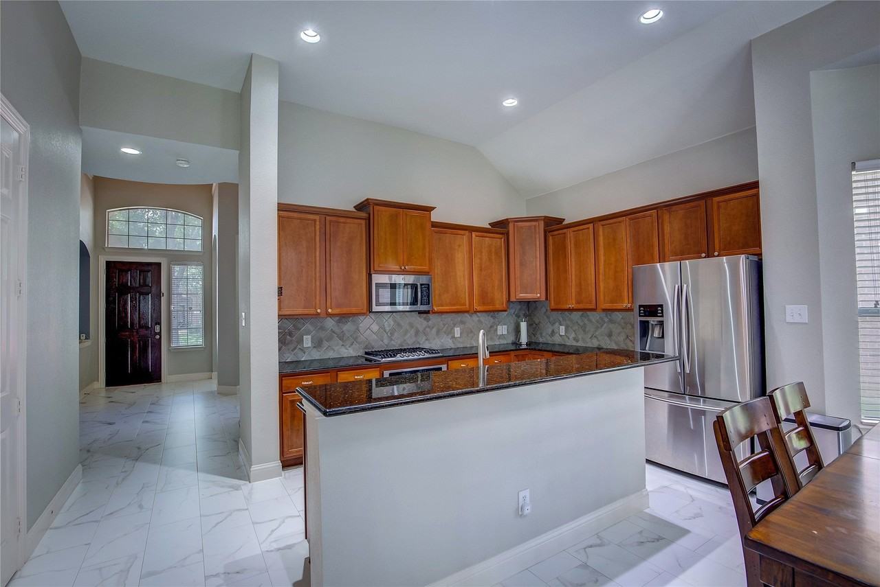 3509 New Castle Ct - Photo 7 of 39