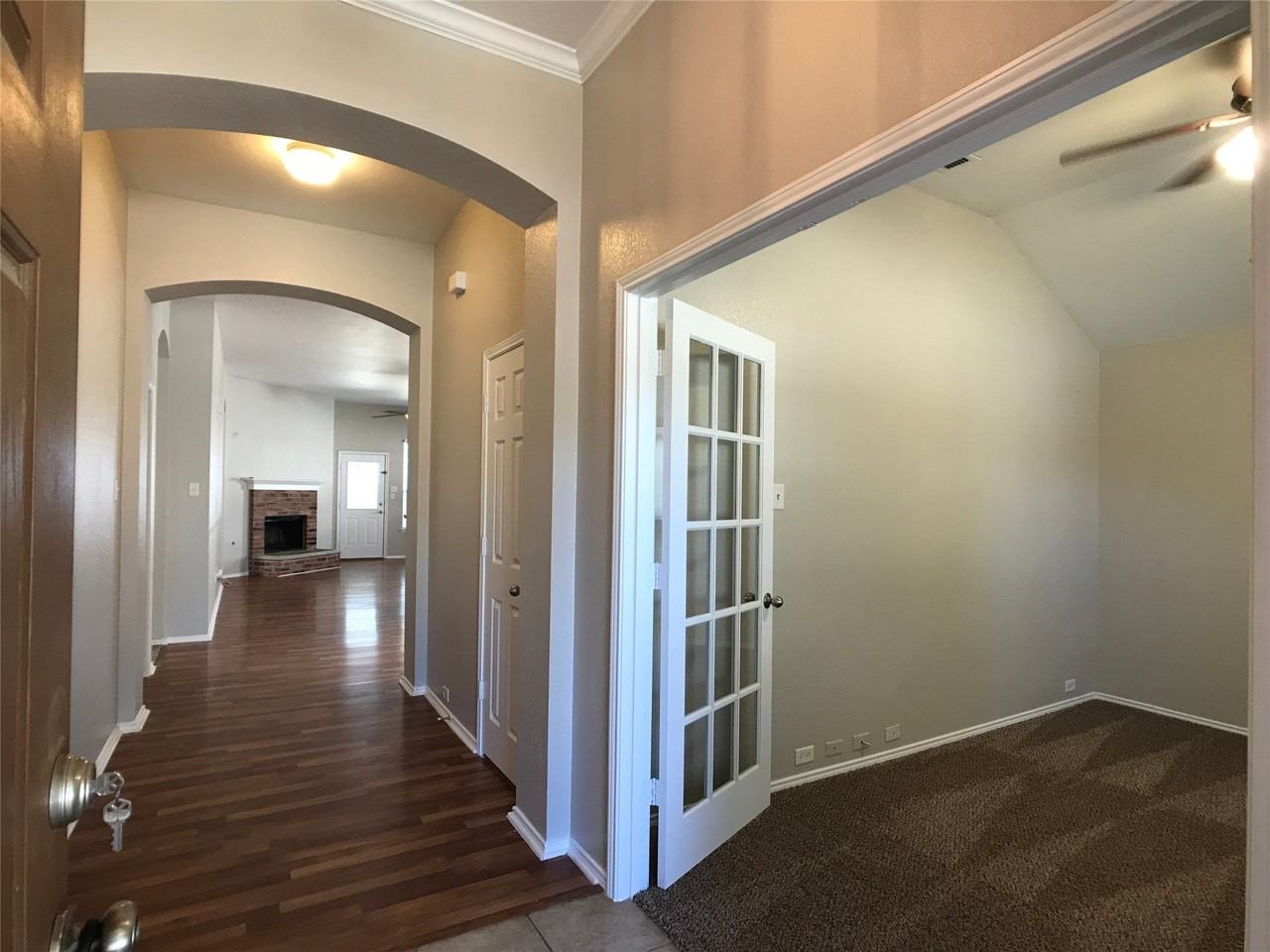 13213 Fencerow Rd - Photo 2 of 18