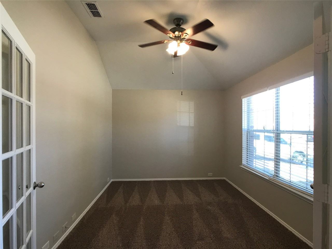 13213 Fencerow Rd - Photo 3 of 18