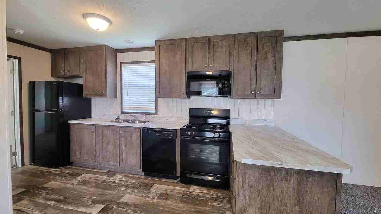 669 Oregon #669 - Photo 2 of 8