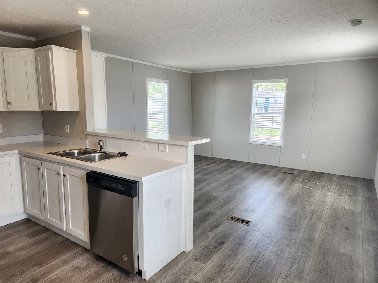 45 E Arizona #45 - Photo 3 of 9