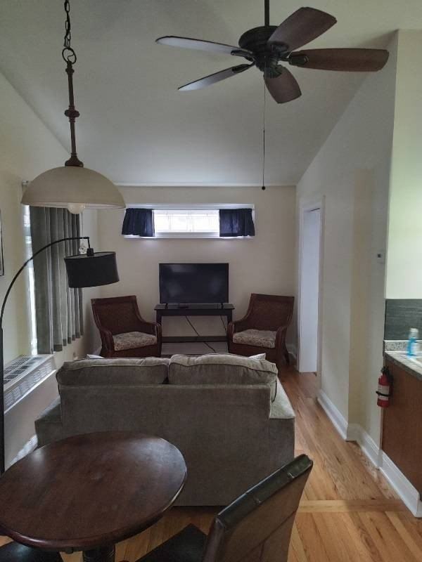 139 Traver Rd #B - Photo 5 of 23