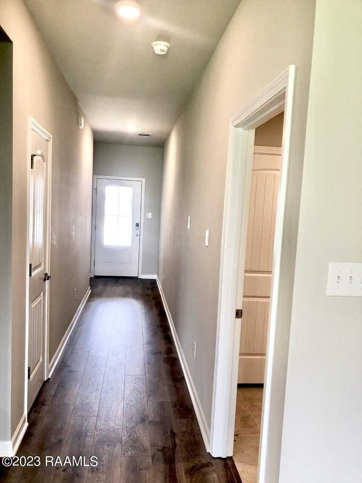 109 Abbeywood Ct - Photo 2 of 19