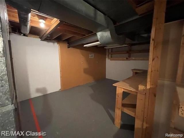 2191 N Milford Rd - Photo 7 of 11