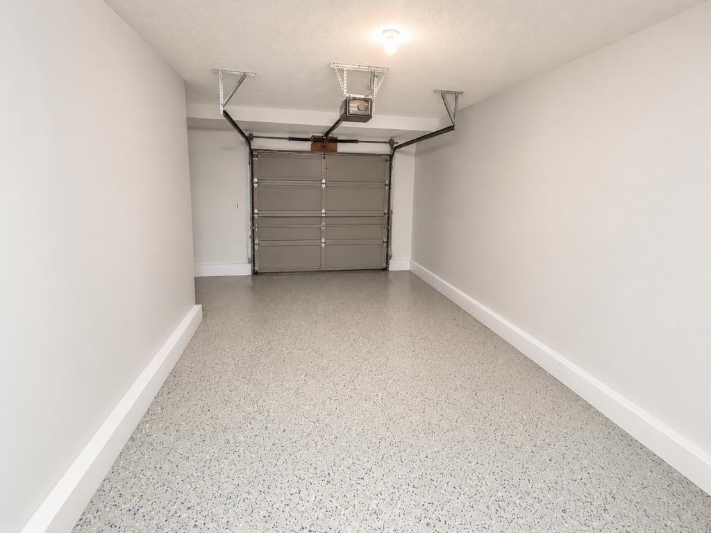7457 E Huntington Dr Apt 4 - Photo 6 of 10