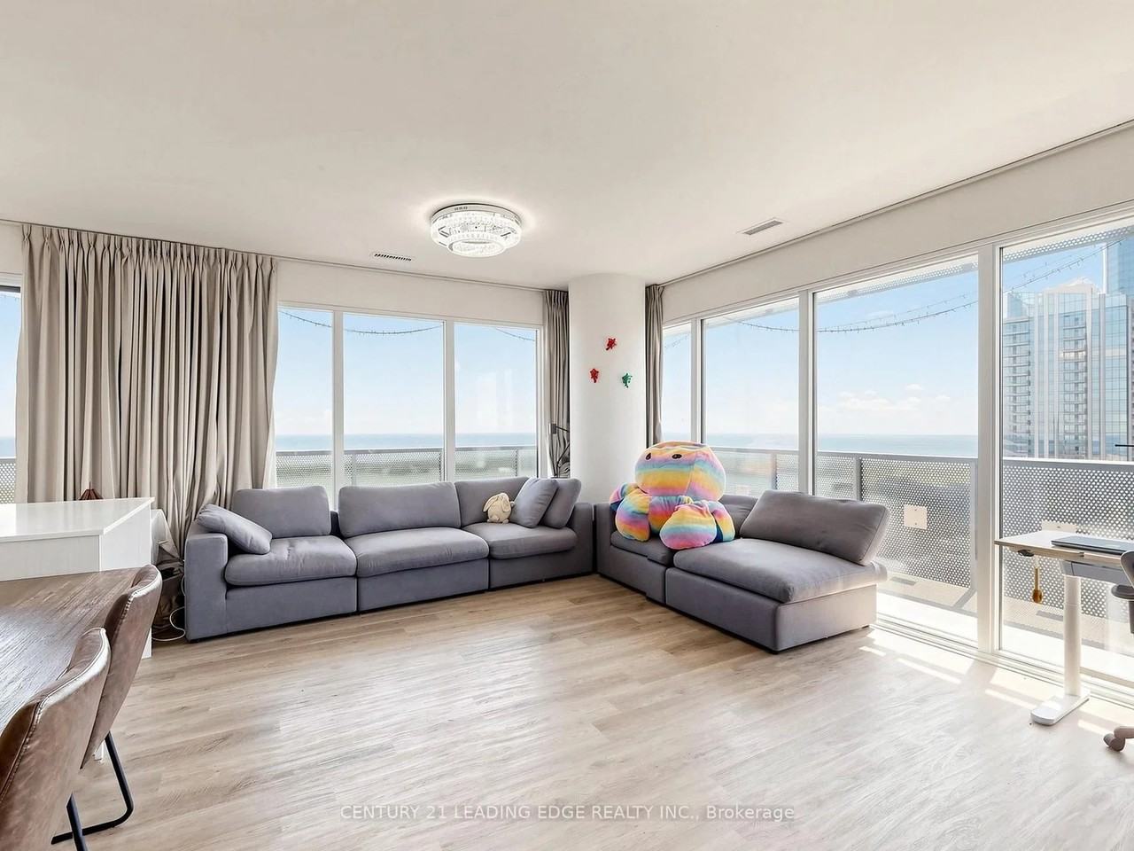 55 Cooper Street - Photo 4 of 37