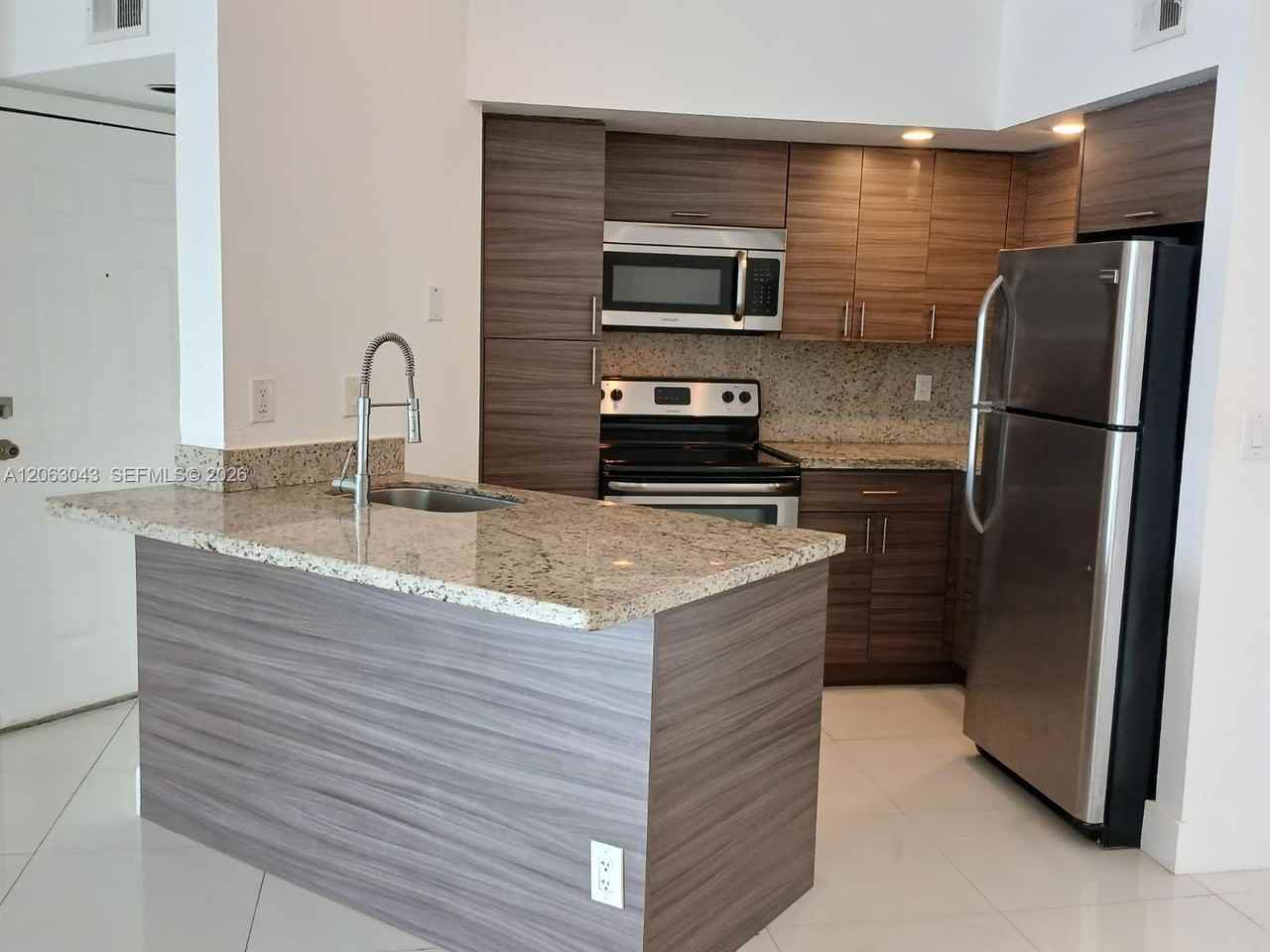 731 Vista Isles Drive #1526 - Photo 4 of 5