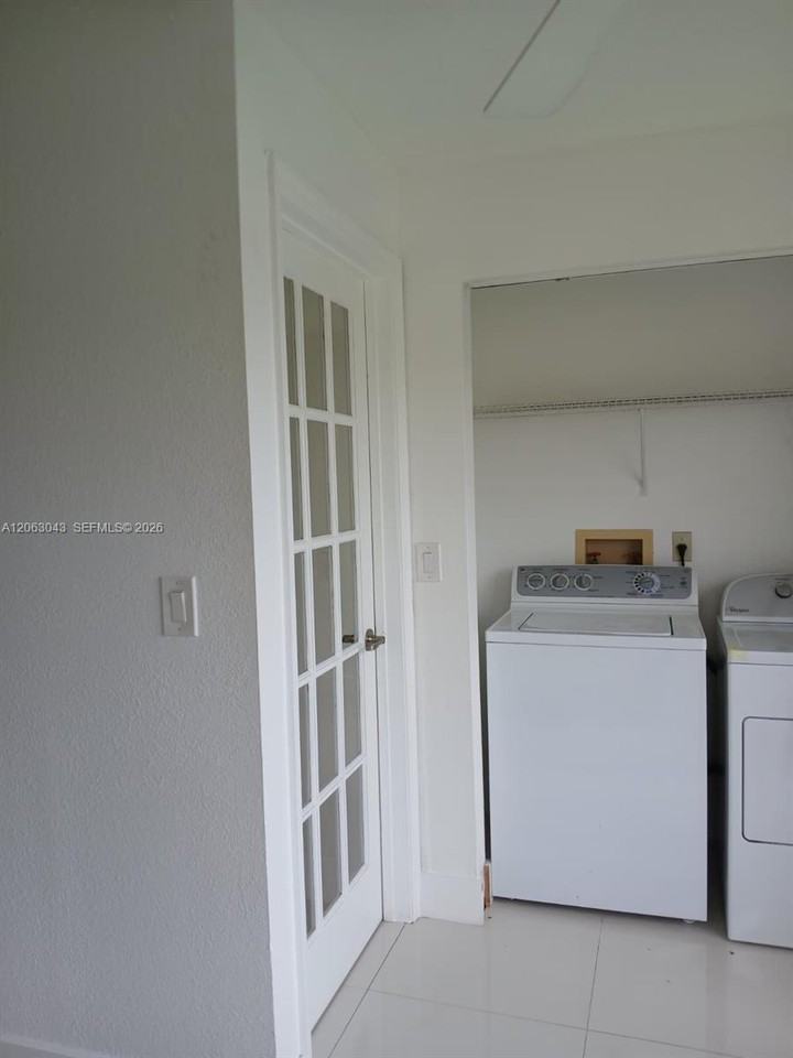 731 Vista Isles Drive #1526 - Photo 5 of 5