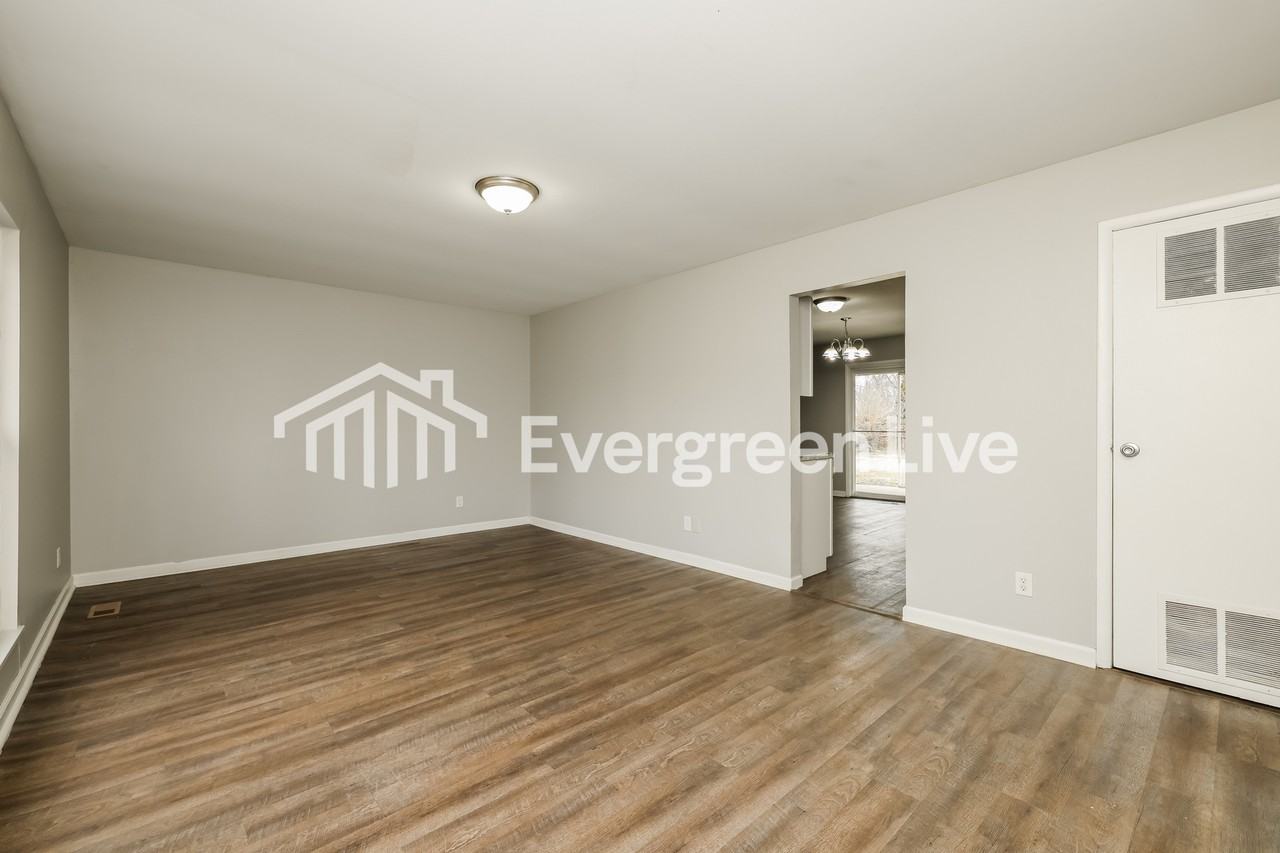 511 Unger Ave - Photo 3 of 15