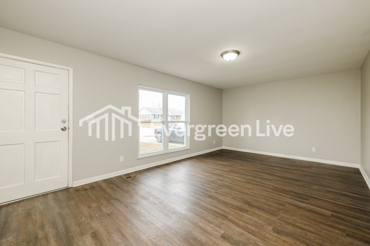 511 Unger Ave - Photo 4 of 15