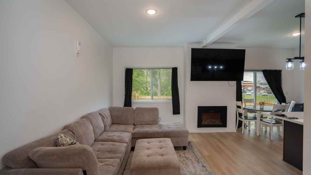 2 Giovanni Ct - Photo 2 of 3