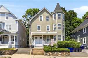 featured image of 132 S Angell St ##3