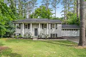 featured image of 3334 Romelie Dr