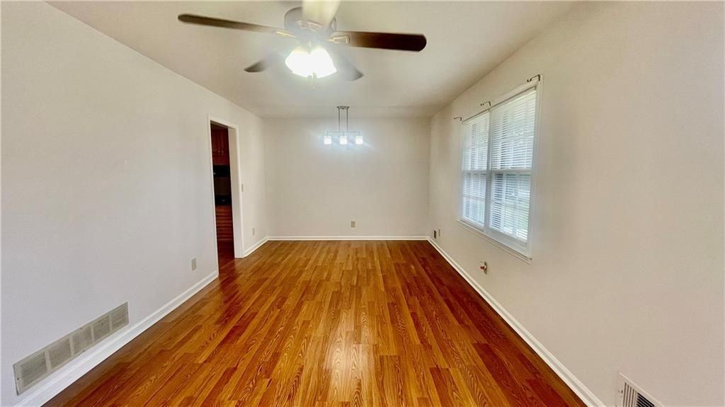 886 Killian Hill Rd Sw - Photo 2 of 23