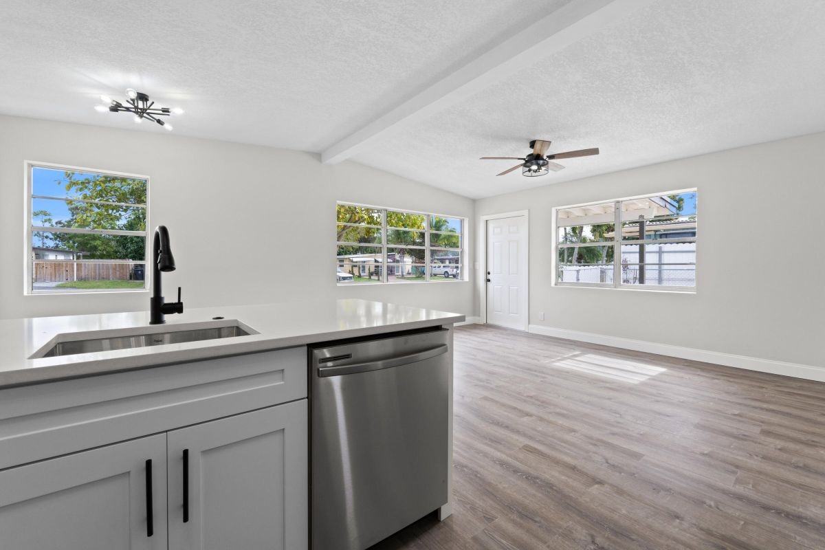 2415 Lewis Rd - Photo 5 of 16