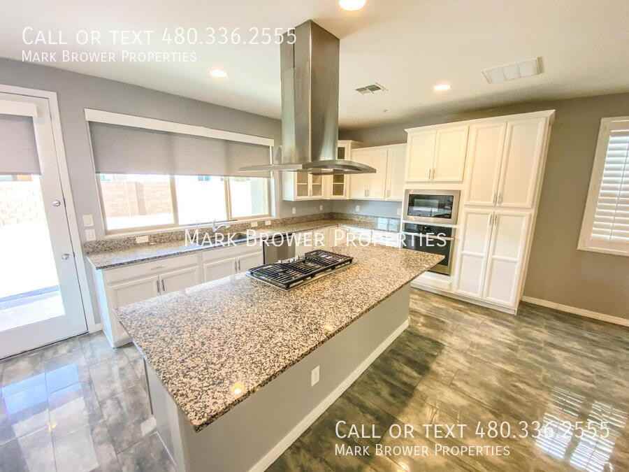 3878 E Oxford Ln - Photo 3 of 21