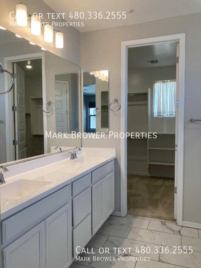 3878 E Oxford Ln - Photo 6 of 21