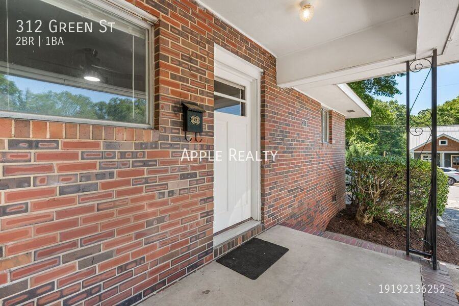 312 Green St - Photo 3 of 15