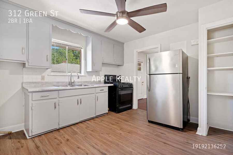 312 Green St - Photo 6 of 15