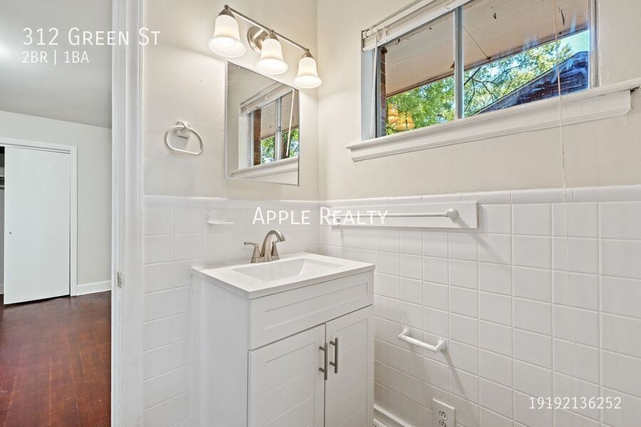 312 Green St - Photo 7 of 13