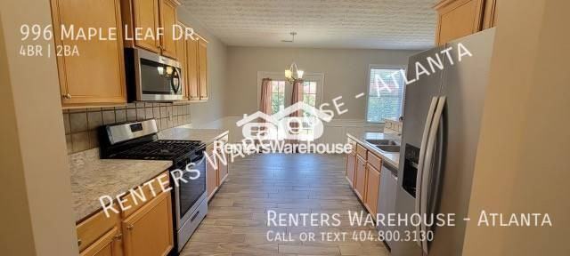 996 Maple Leaf Dr - Photo 4 of 22