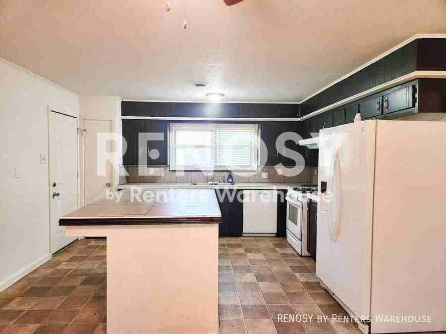 1307 Dwinnell St - Photo 4 of 15