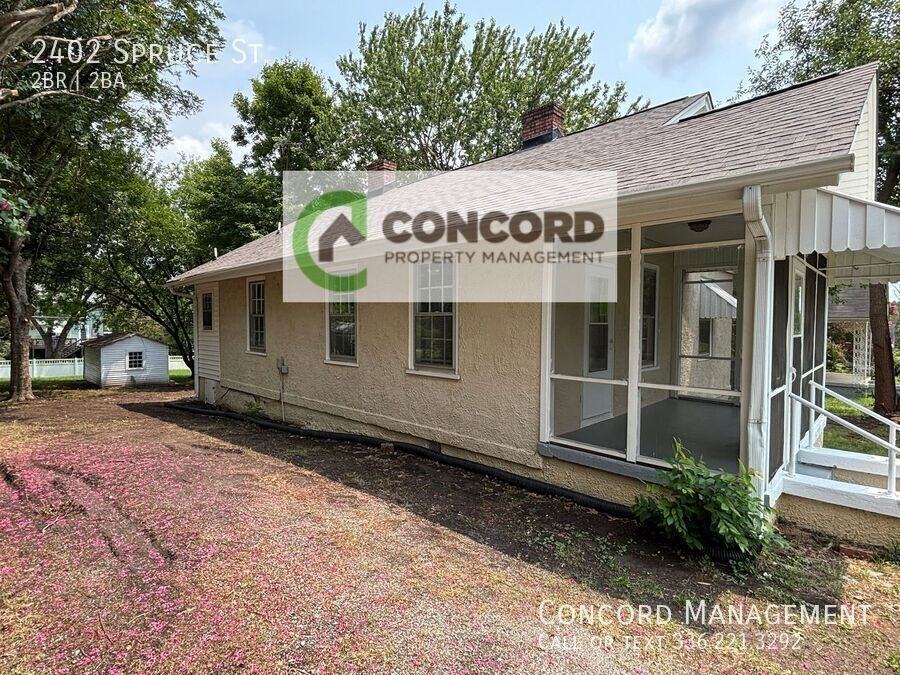2402 Spruce St - Photo 2 of 16