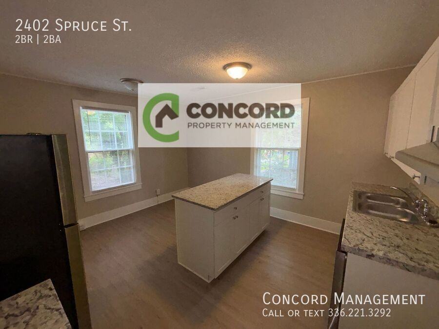 2402 Spruce St - Photo 6 of 16