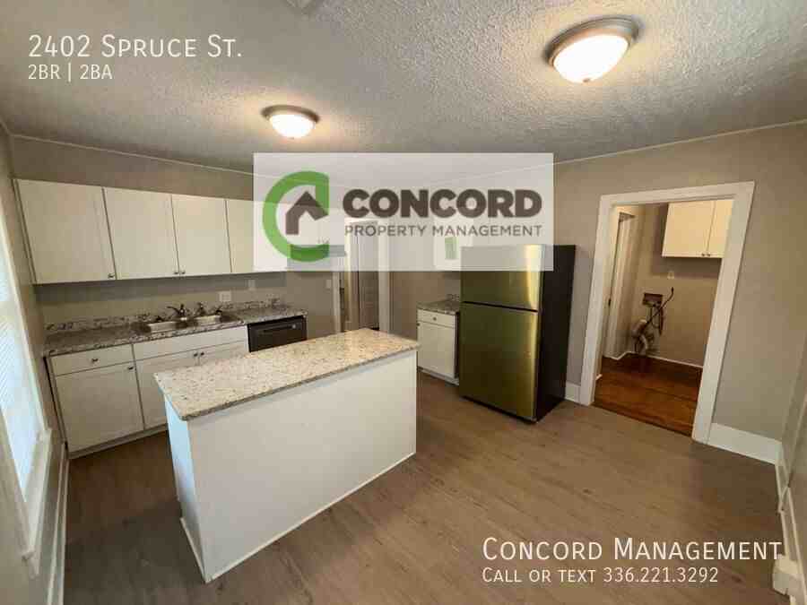 2402 Spruce St - Photo 7 of 16