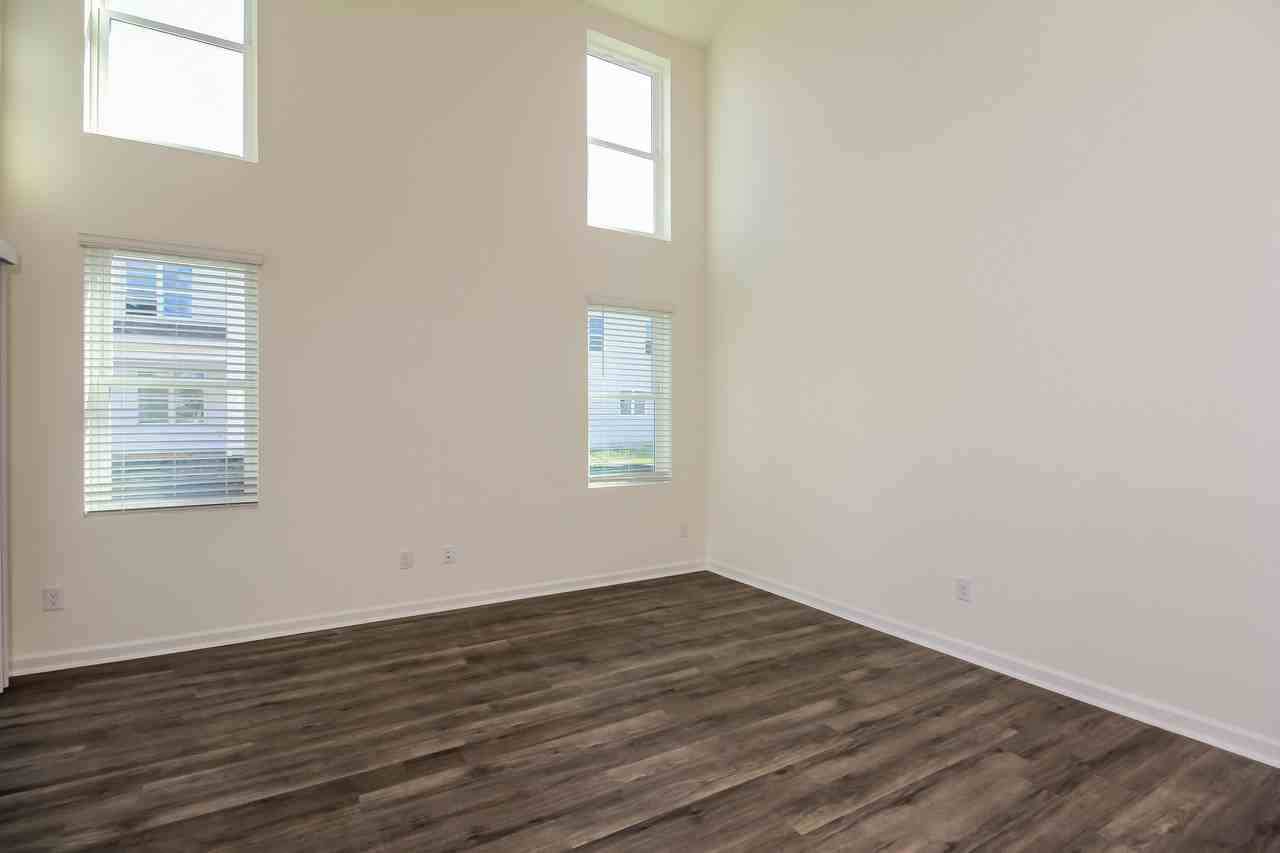 1608 1608 Corbett Street - Photo 2 of 15