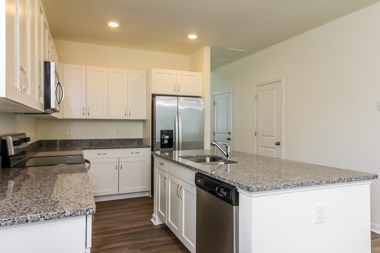 1608 1608 Corbett Street - Photo 6 of 15