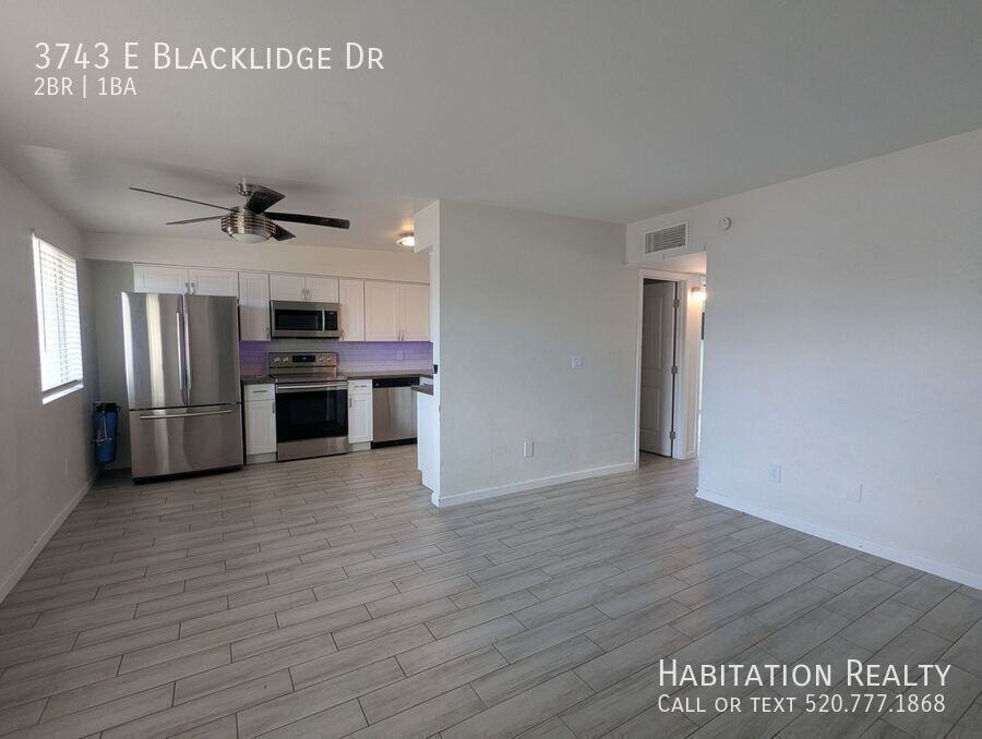 3743 E Blacklidge Dr - Photo 3 of 16