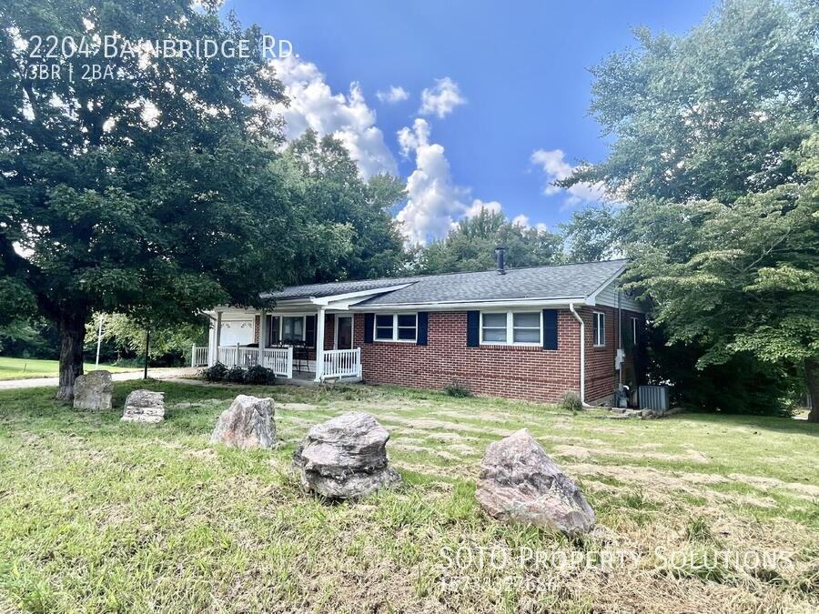 2204 Bainbridge Rd - Photo 2 of 50