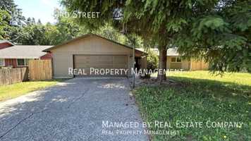 featured image of 10513 Ne 93rd St