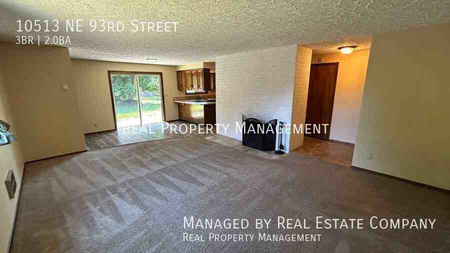 10513 Ne 93rd St - Photo 5 of 30