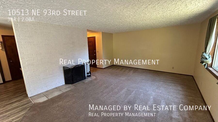 10513 Ne 93rd St - Photo 6 of 30