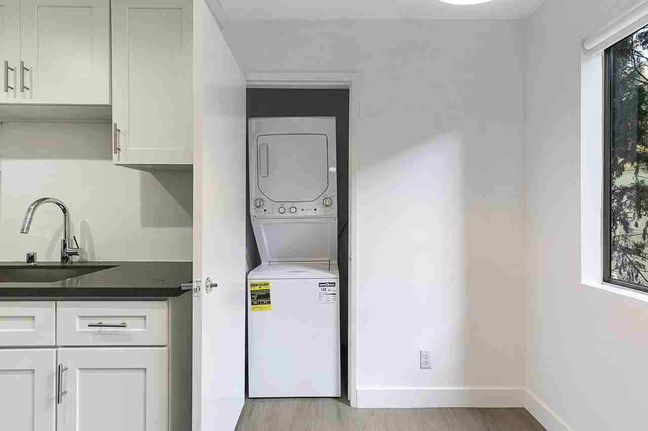 1616 Brockton Ave #101 - Photo 7 of 16