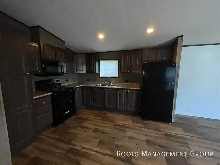 167 Riviera Courts Dr #167 - Photo 3 of 16